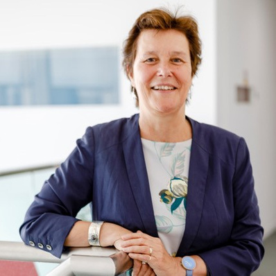 Professor Jean Hartley FBAM